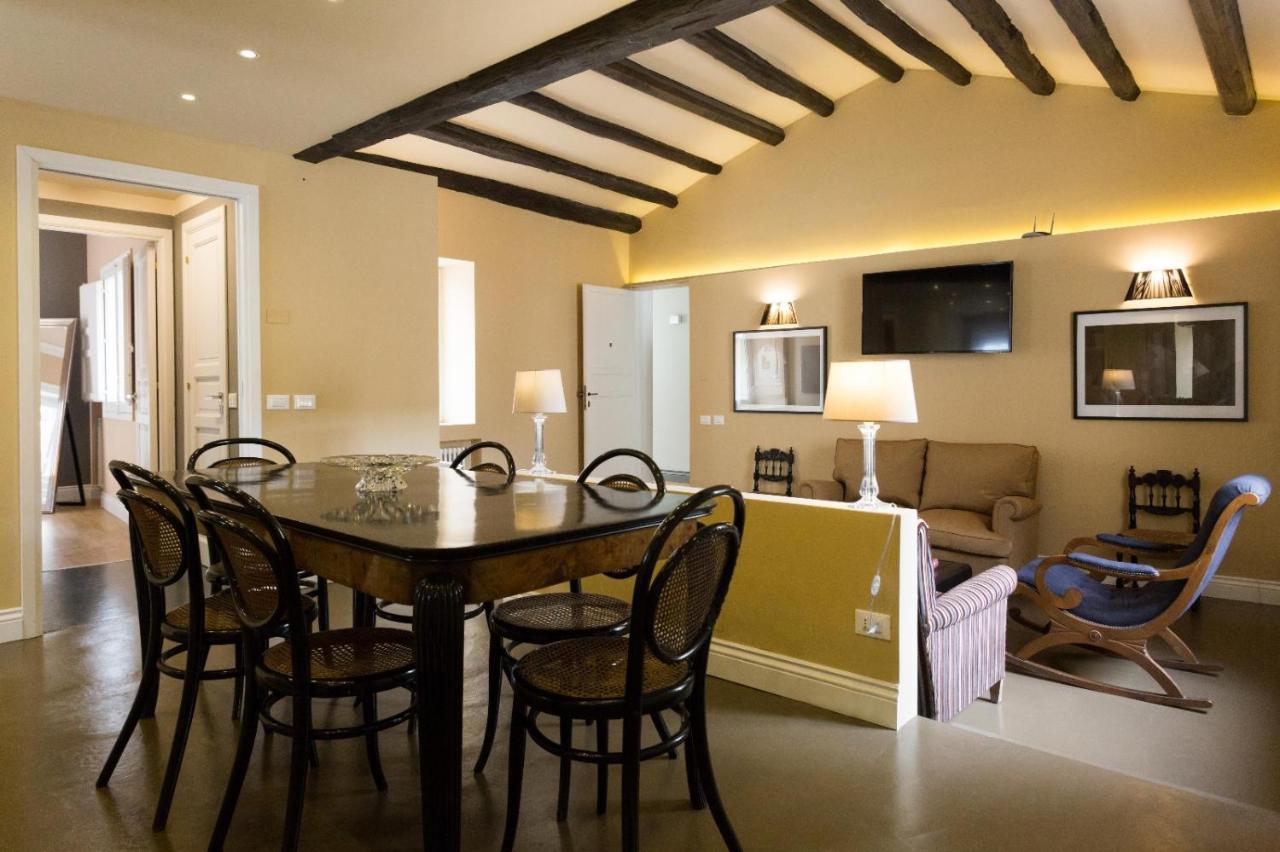 Palazzo Arone Dei Baroni Di Valentino Gasthof 3*