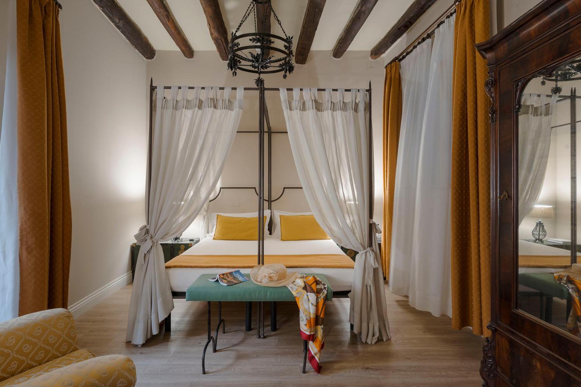 Palazzo Arone Dei Baroni Di Valentino 3* Palermo