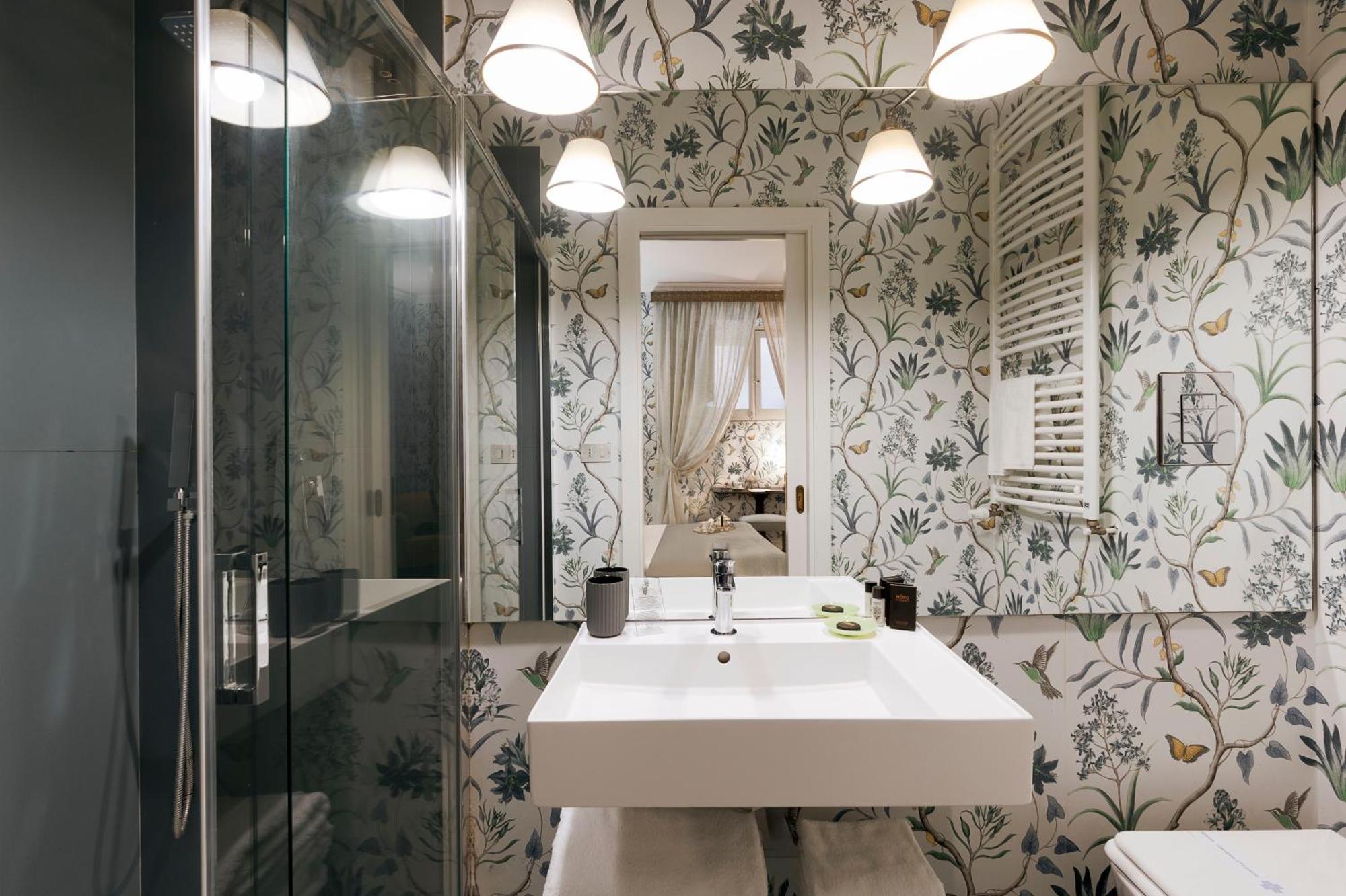 Gasthof Palazzo Arone Dei Baroni Di Valentino 3*